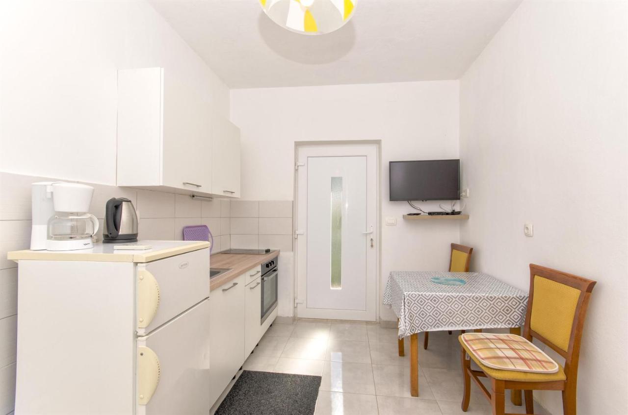 Apartments Paolo Okuklje Luaran gambar